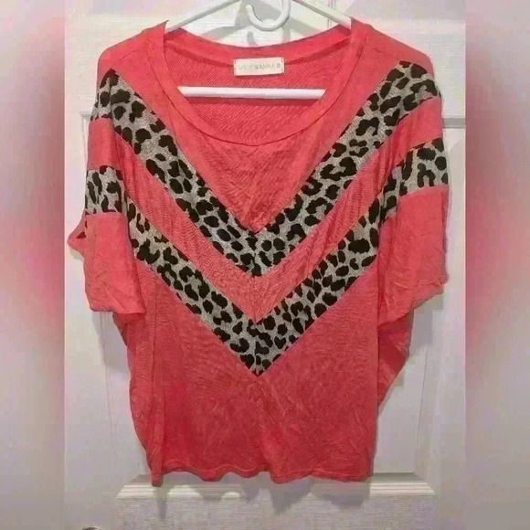 Shop wanna b pink and cheetah print medium shirt - Picture 2 of 6